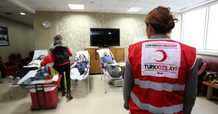 Büyükşehir’den Kızılay’a kan bağışı